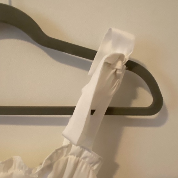 White summer dress - Picture 3 of 5